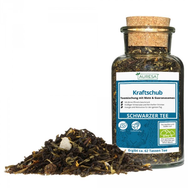 Loose tea mixture Kraftschub in the glass